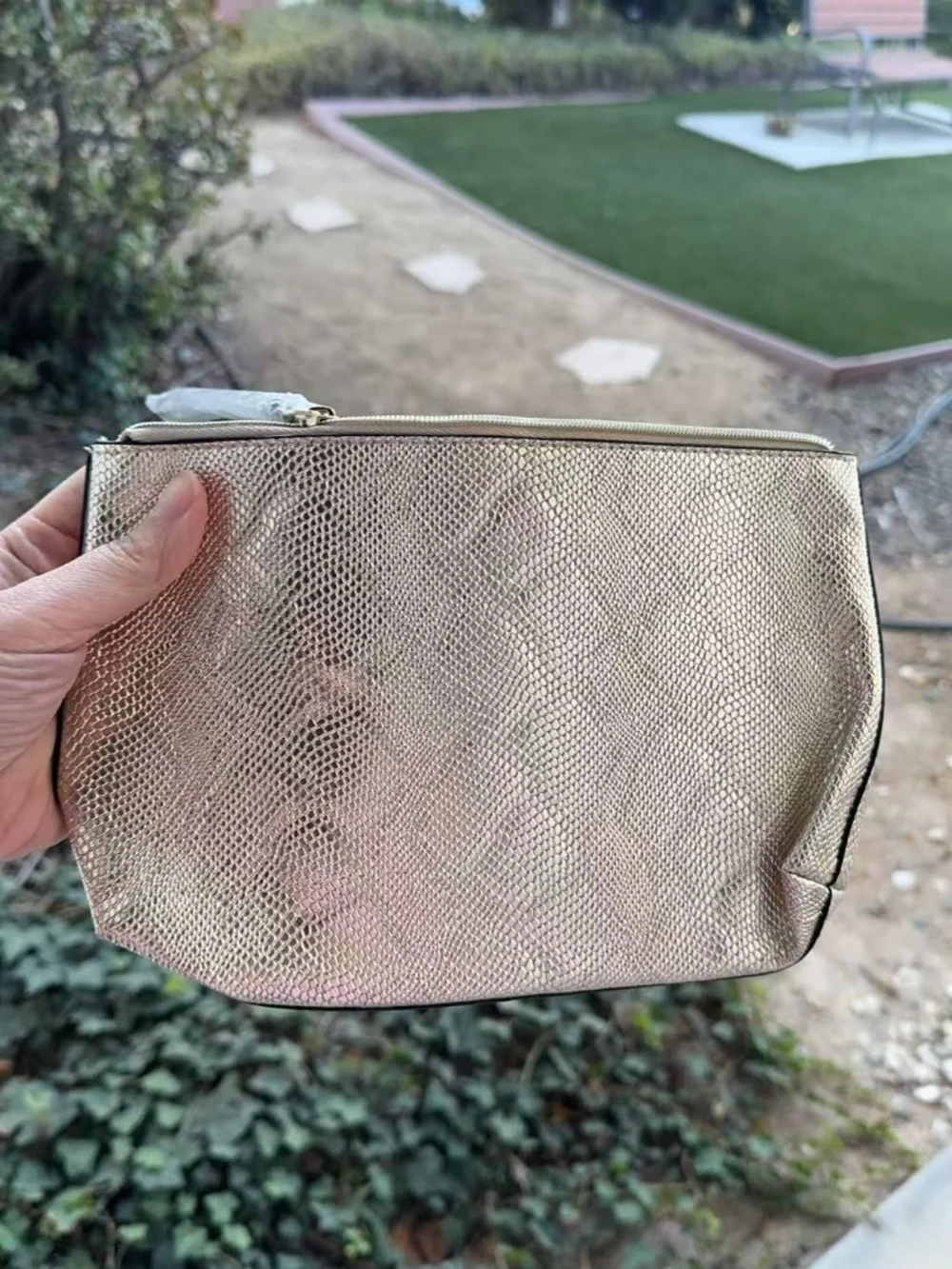 Estée Lauder cosmetic/makeup bag Metallic golden 10*7